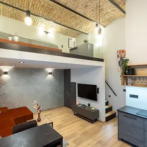 Parliament Dream Apartment! Appartamento