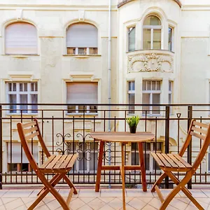 Kiraly Str. Corner Downtown Budapest